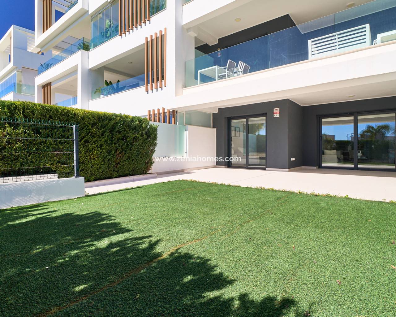 Apartment - New Build - Estepona (Málaga) - Spain