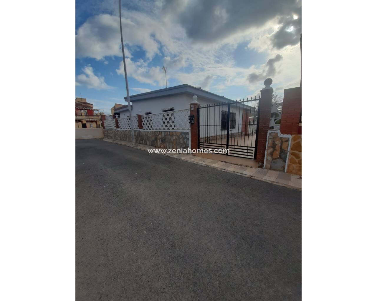 Casa o Chalet Independiente - Resale - Torrevieja - Torrevieja