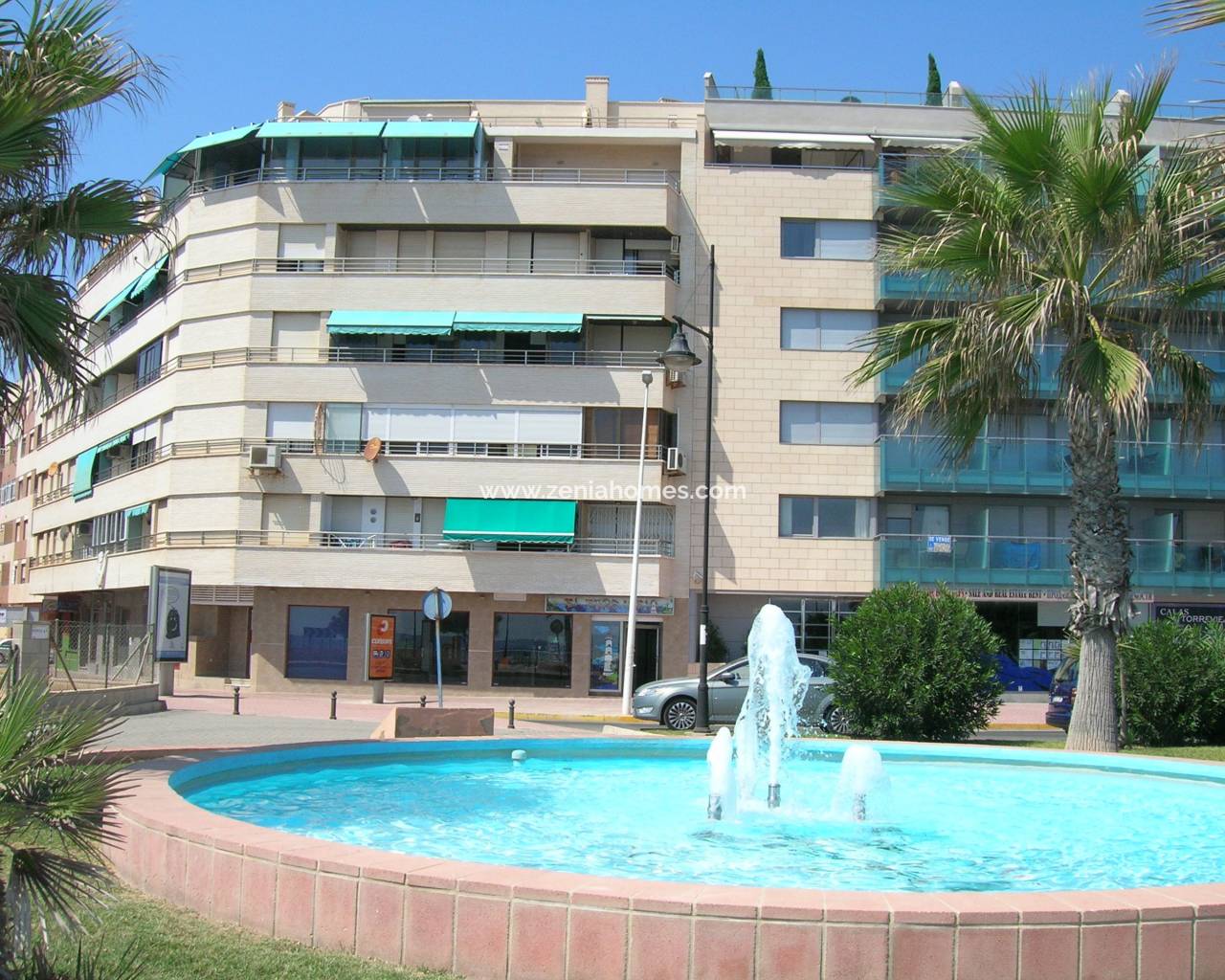 Commercial property - Resale - Torrevieja - Torrevieja