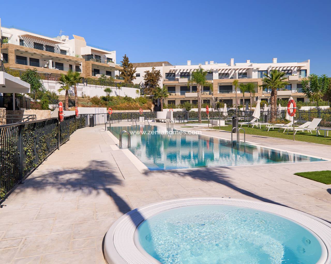 Íbúð - New Build - Estepona (Málaga) - Spain