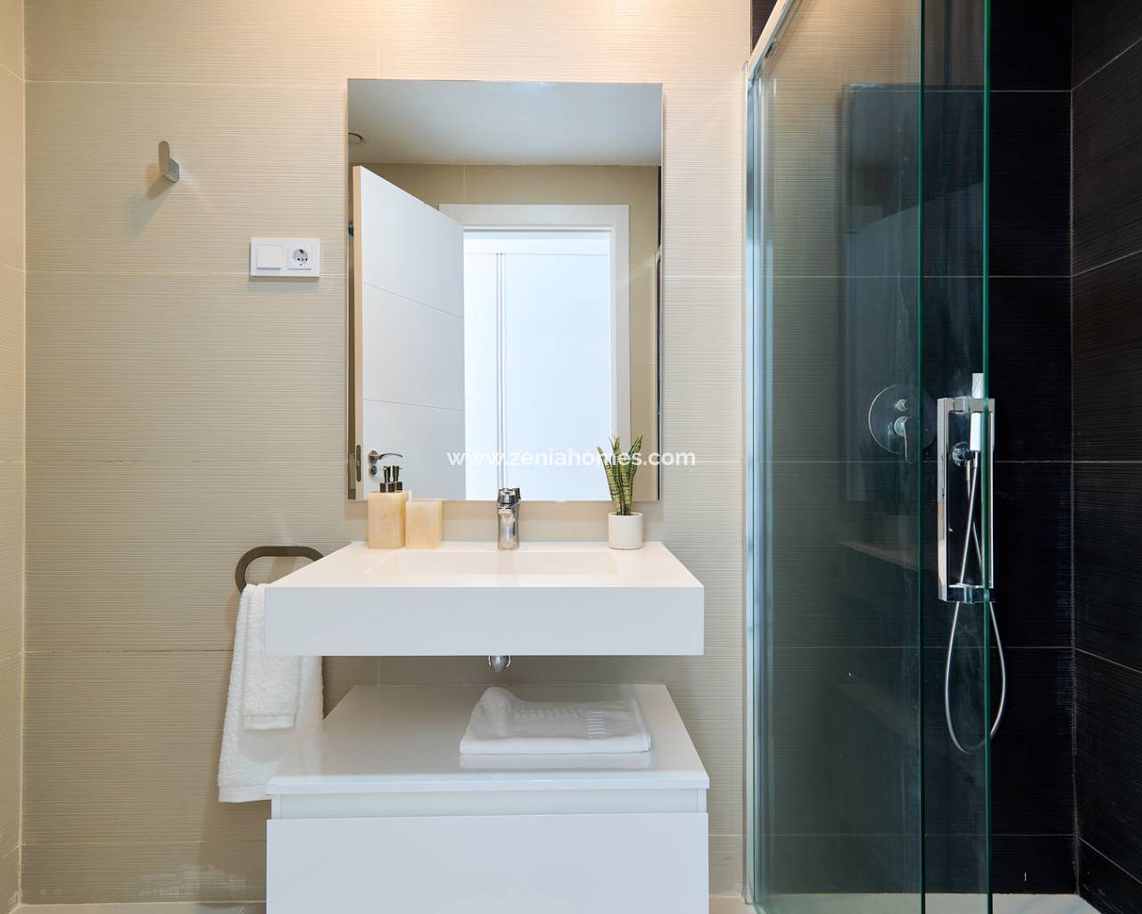 Квартира - New Build - Estepona (Málaga) - Spain
