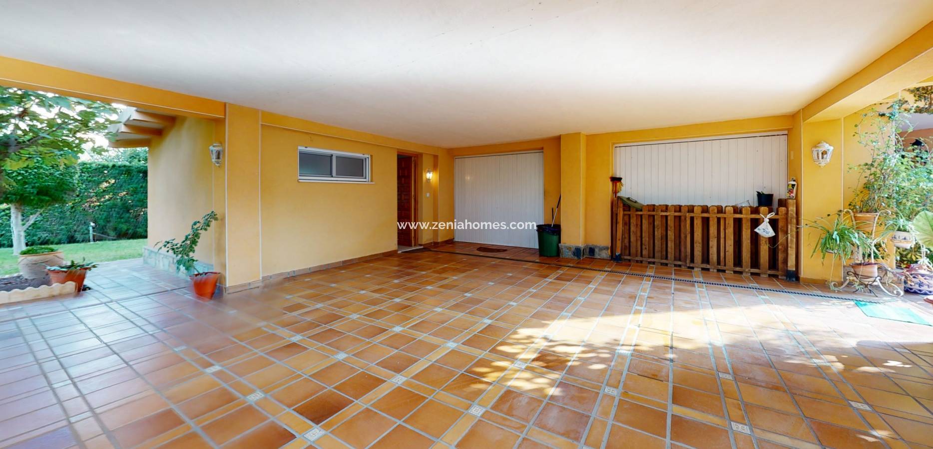 Resale - Villa - Torrevieja