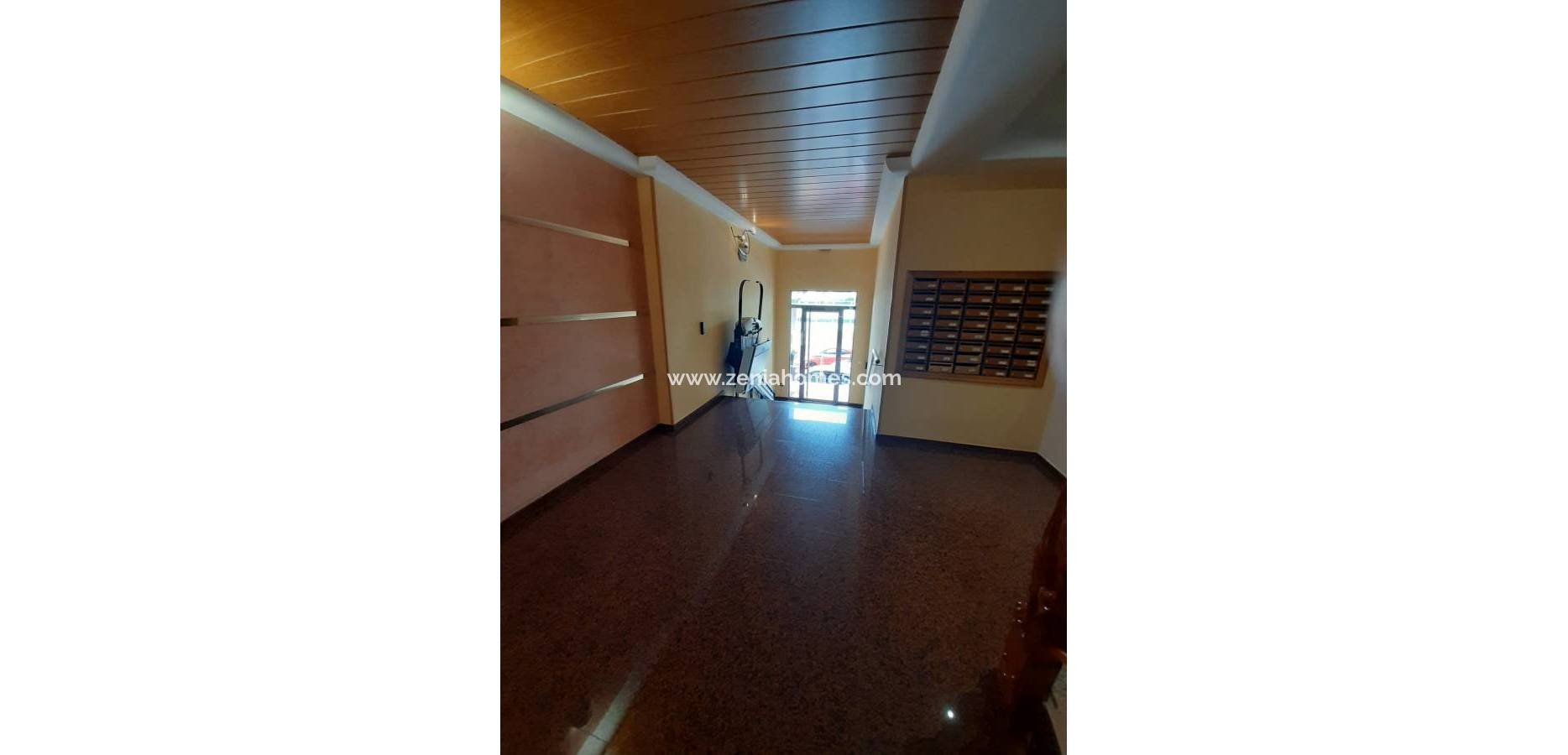 Resale - Apartamento - Torrevieja