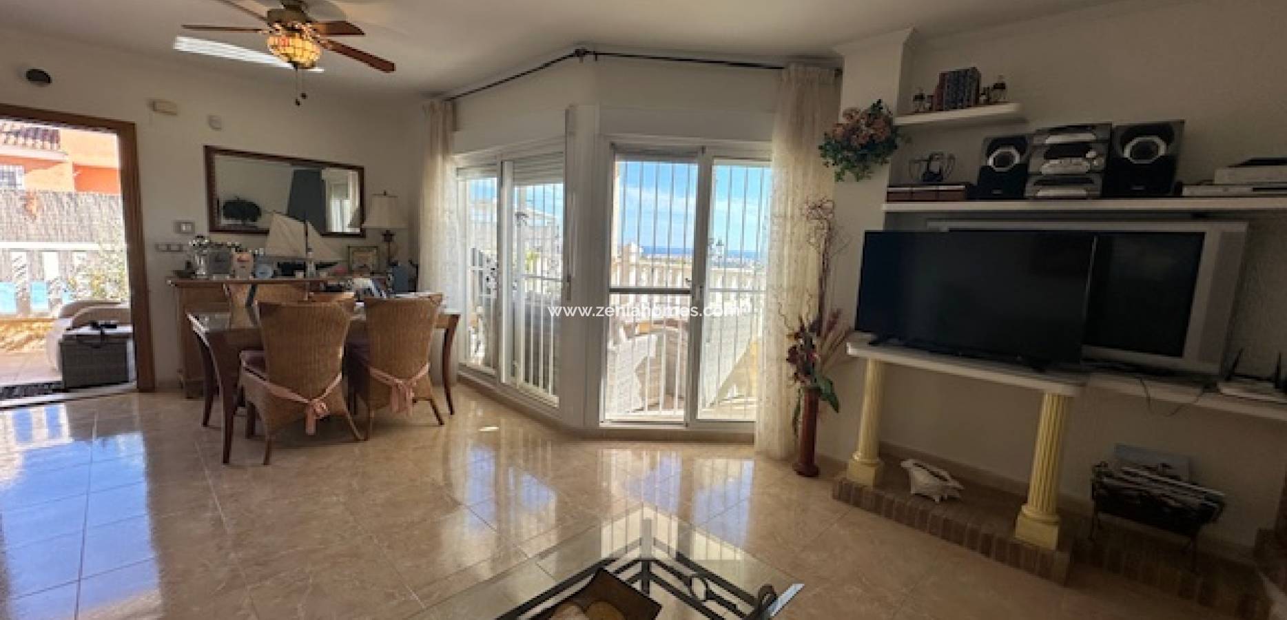 Resale - Villa - El Campello