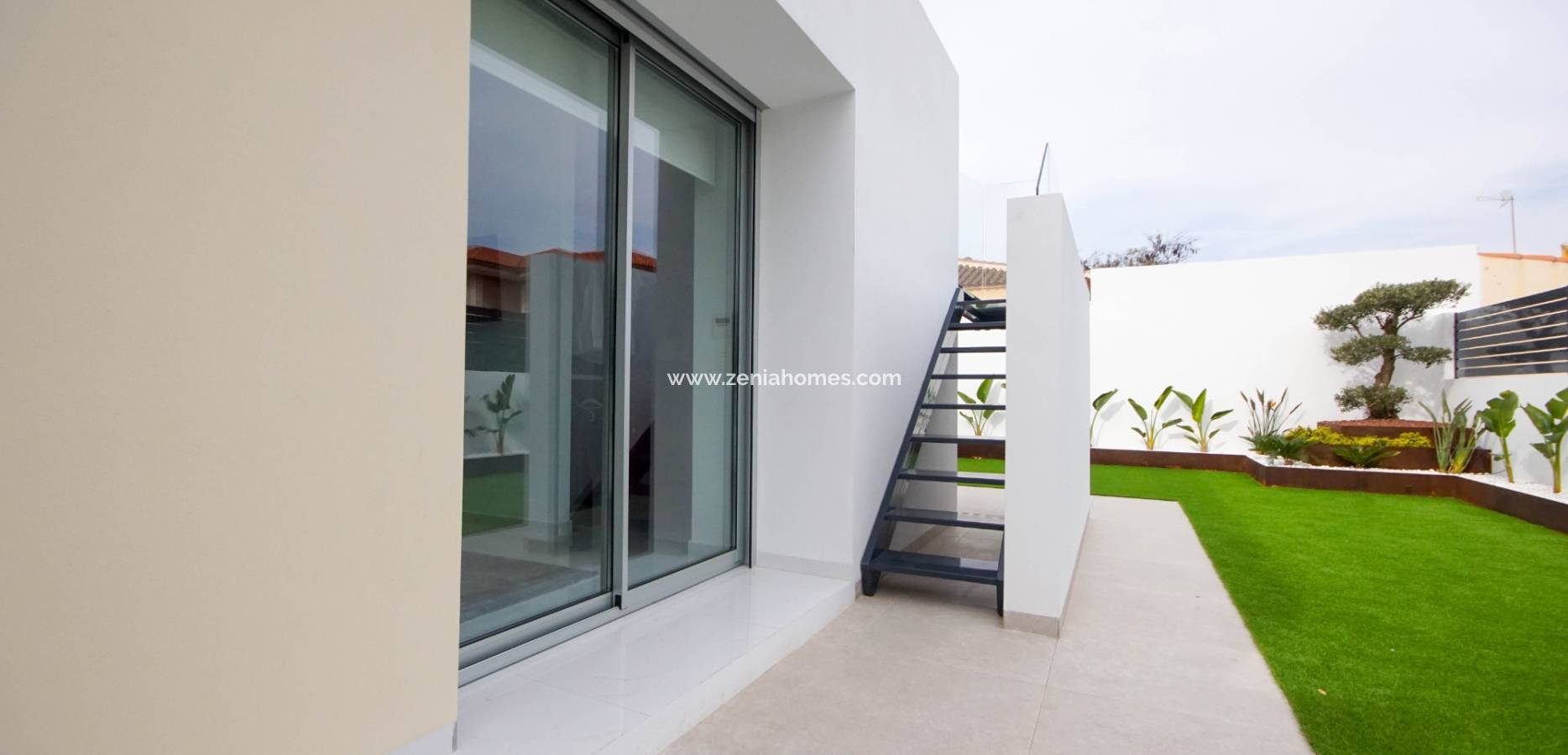 Nowo zbudowane - Villa - Torrevieja - Los Balcones