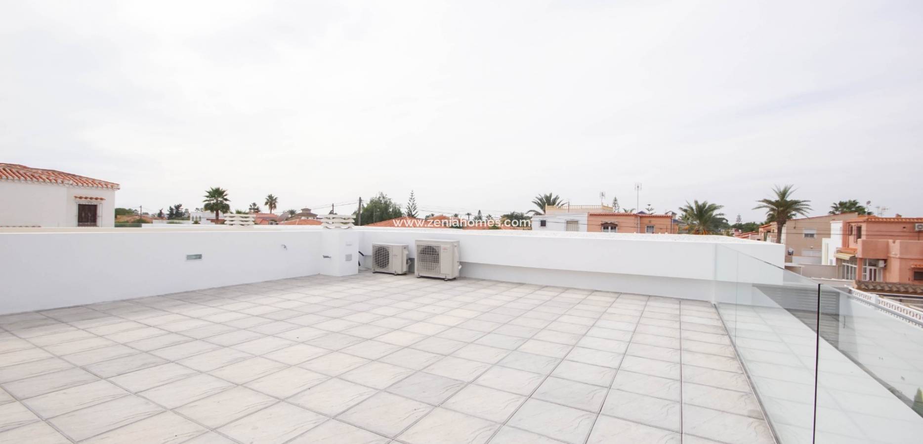 Nowo zbudowane - Villa - Torrevieja - Los Balcones