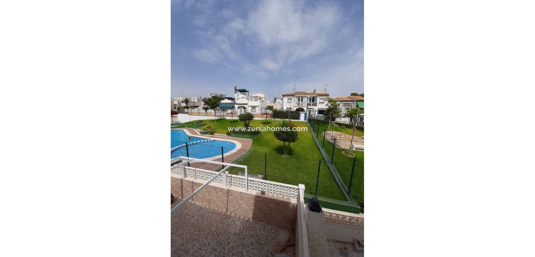 Resale - Bungalow - Torrevieja