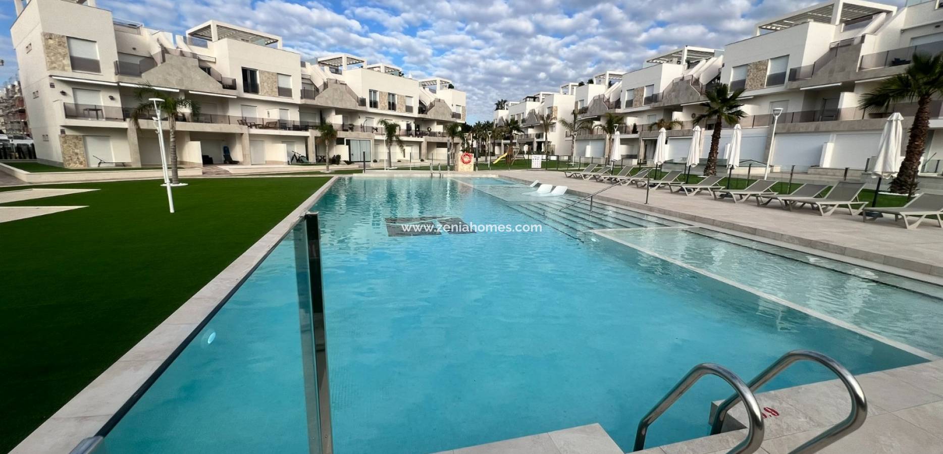 Resale - Apartment - Guardamar