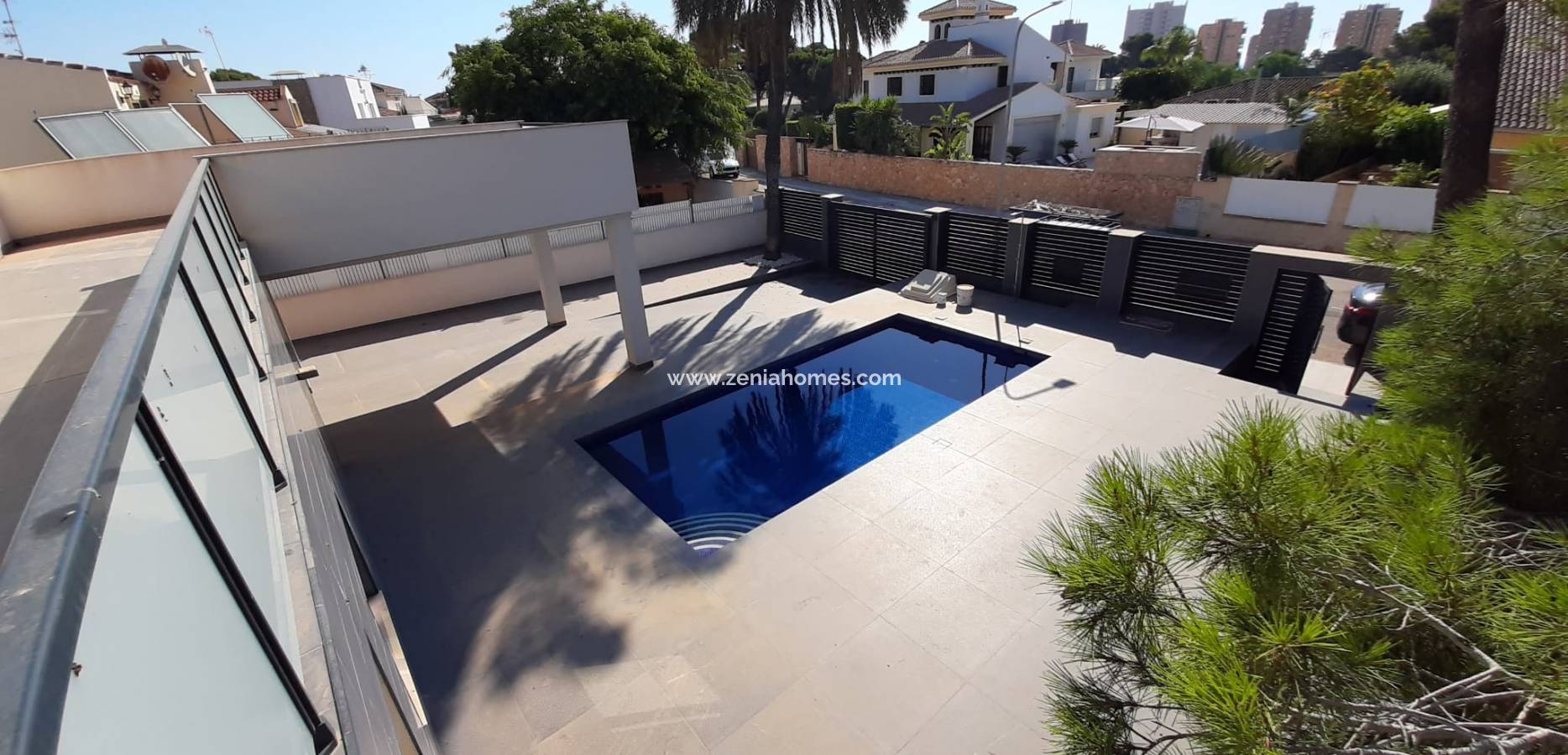 Resale - Chalet Independiente - Orihuela Costa - Campoamor