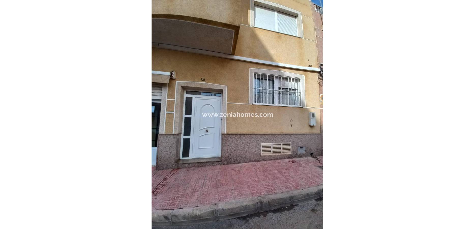 Resale - Edificio - Torrevieja