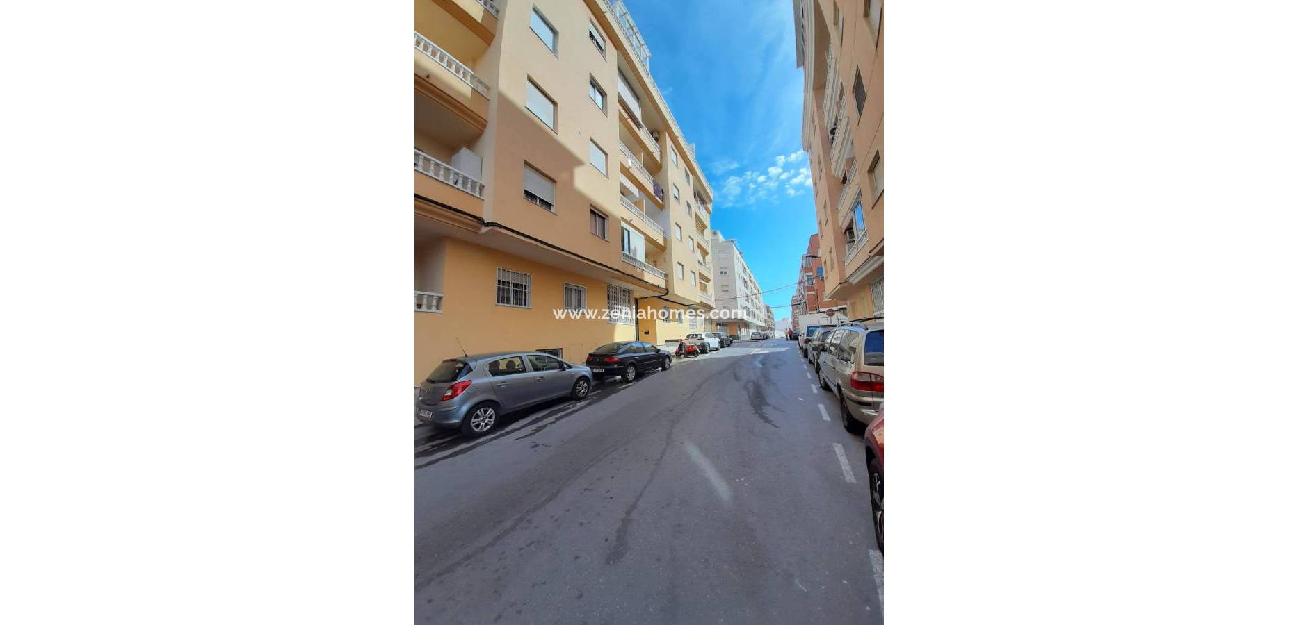 Resale - Apartamento - Torrevieja