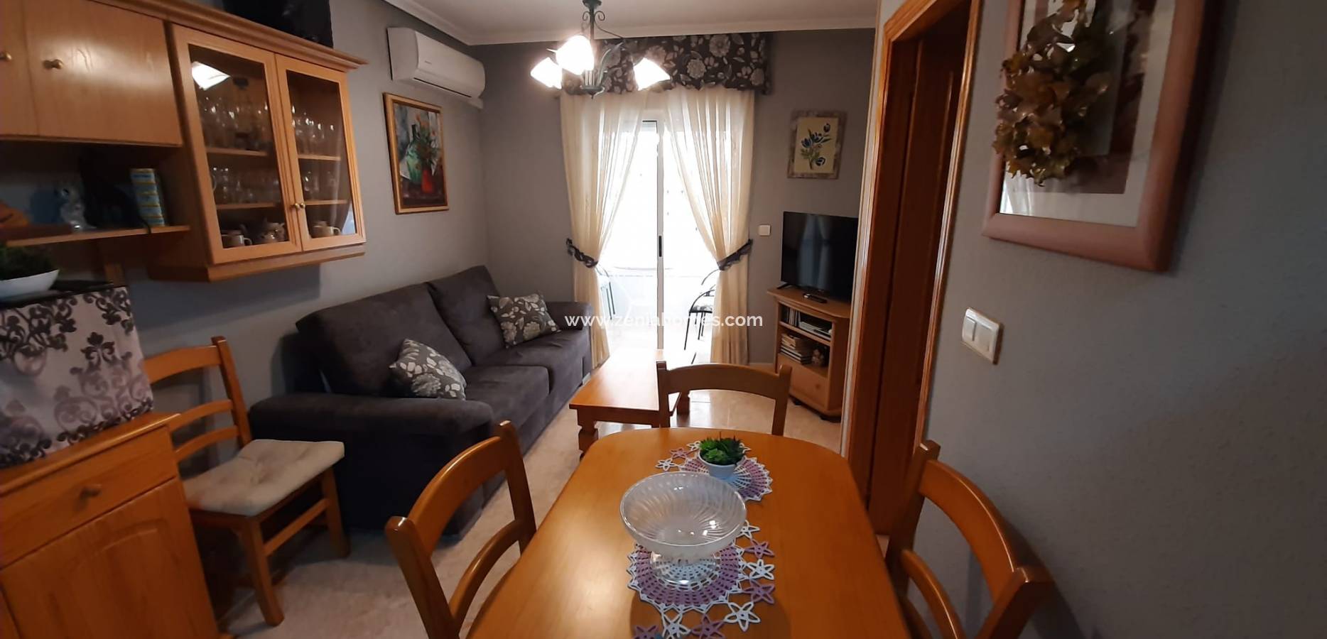 Resale - Apartamento - Torrevieja