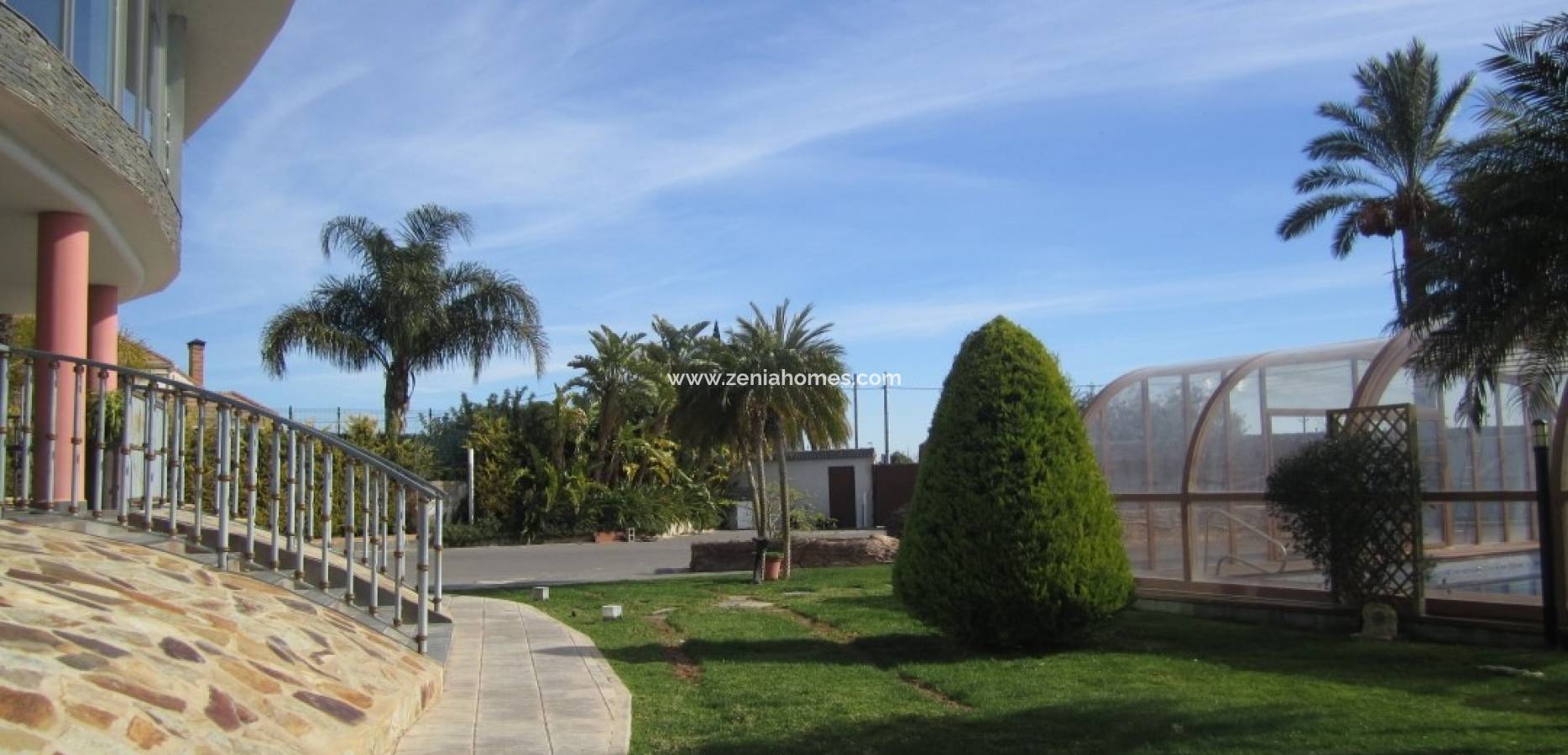 Resale - Finca - Los Montesinos