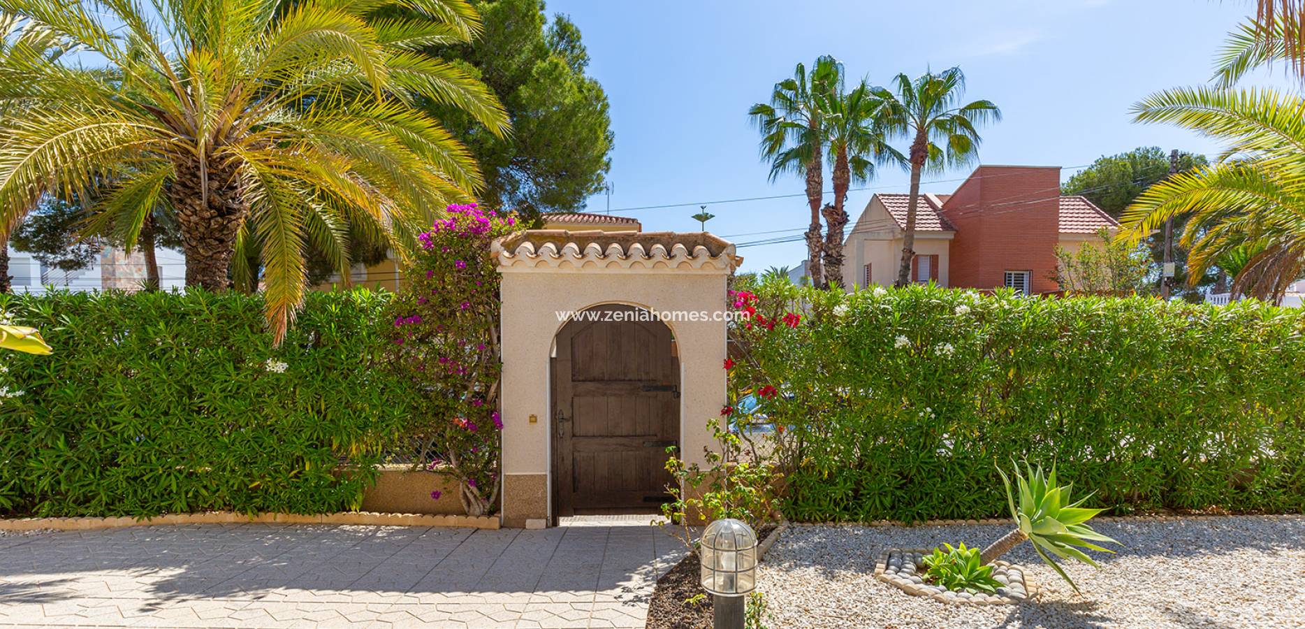 Resale - Chalet Independiente - Orihuela Costa