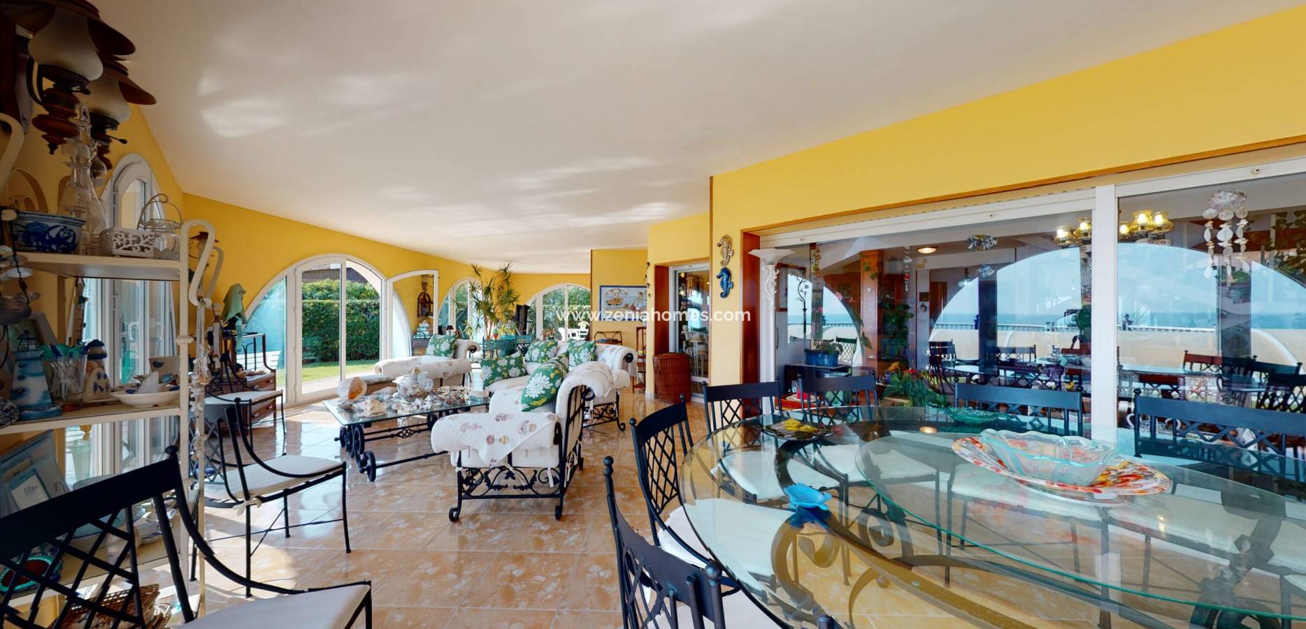 Resale - Villa - Torrevieja