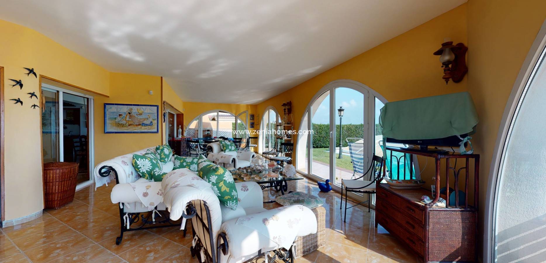 Resale - Villa - Torrevieja