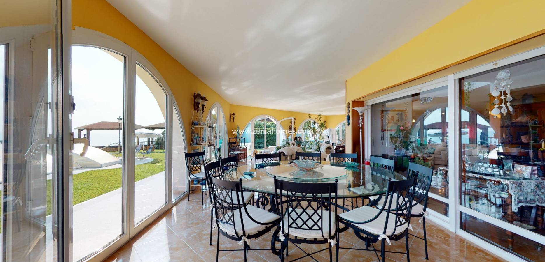 Resale - Villa - Torrevieja