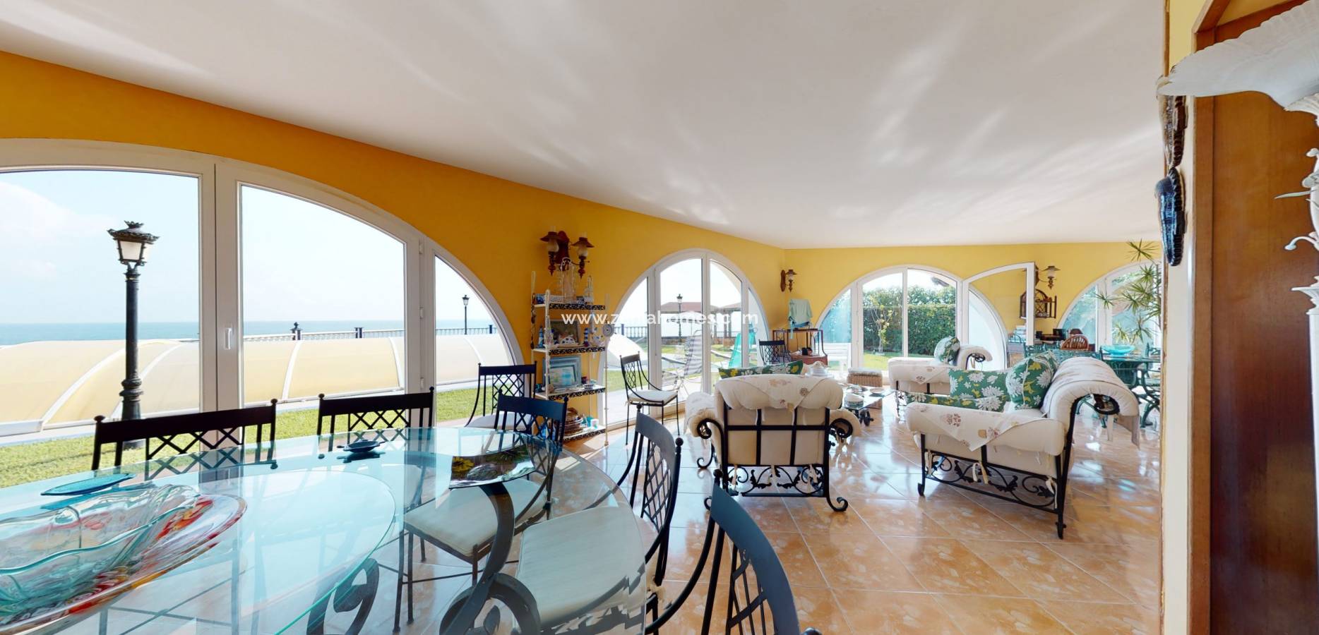 Resale - Villa - Torrevieja