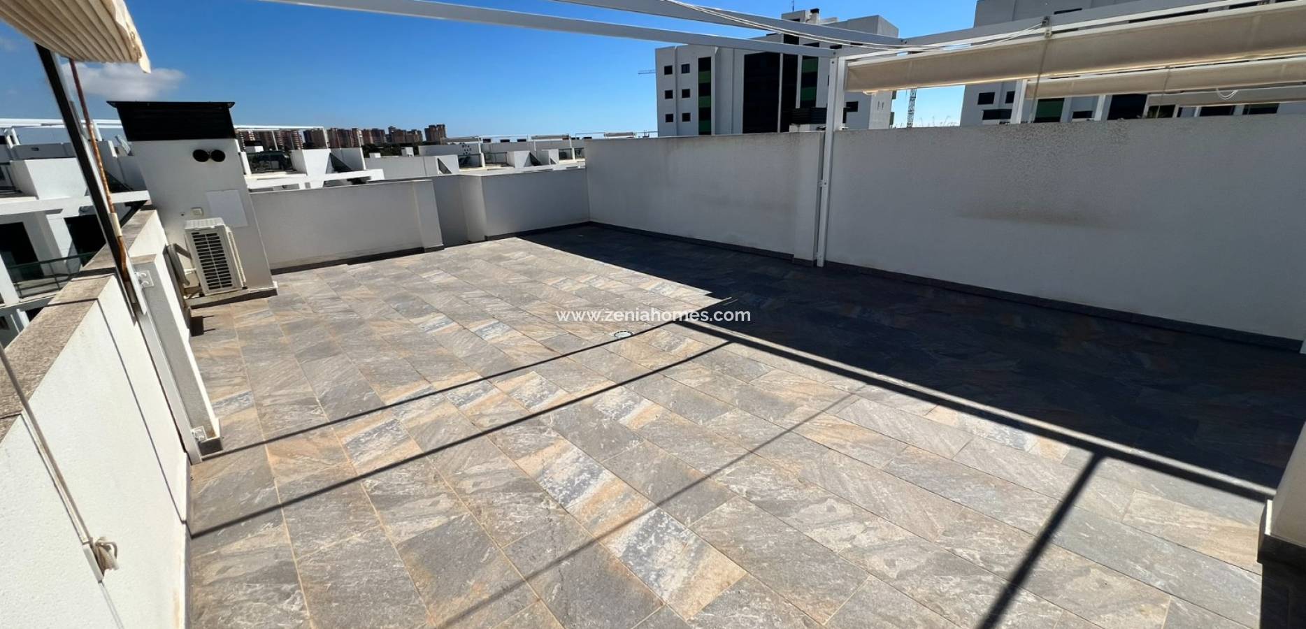Resale - Penthouse - Mil Palmeras