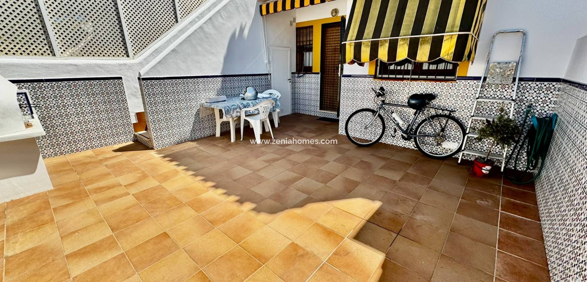 Resale - Town house - La Torre de la Horadada