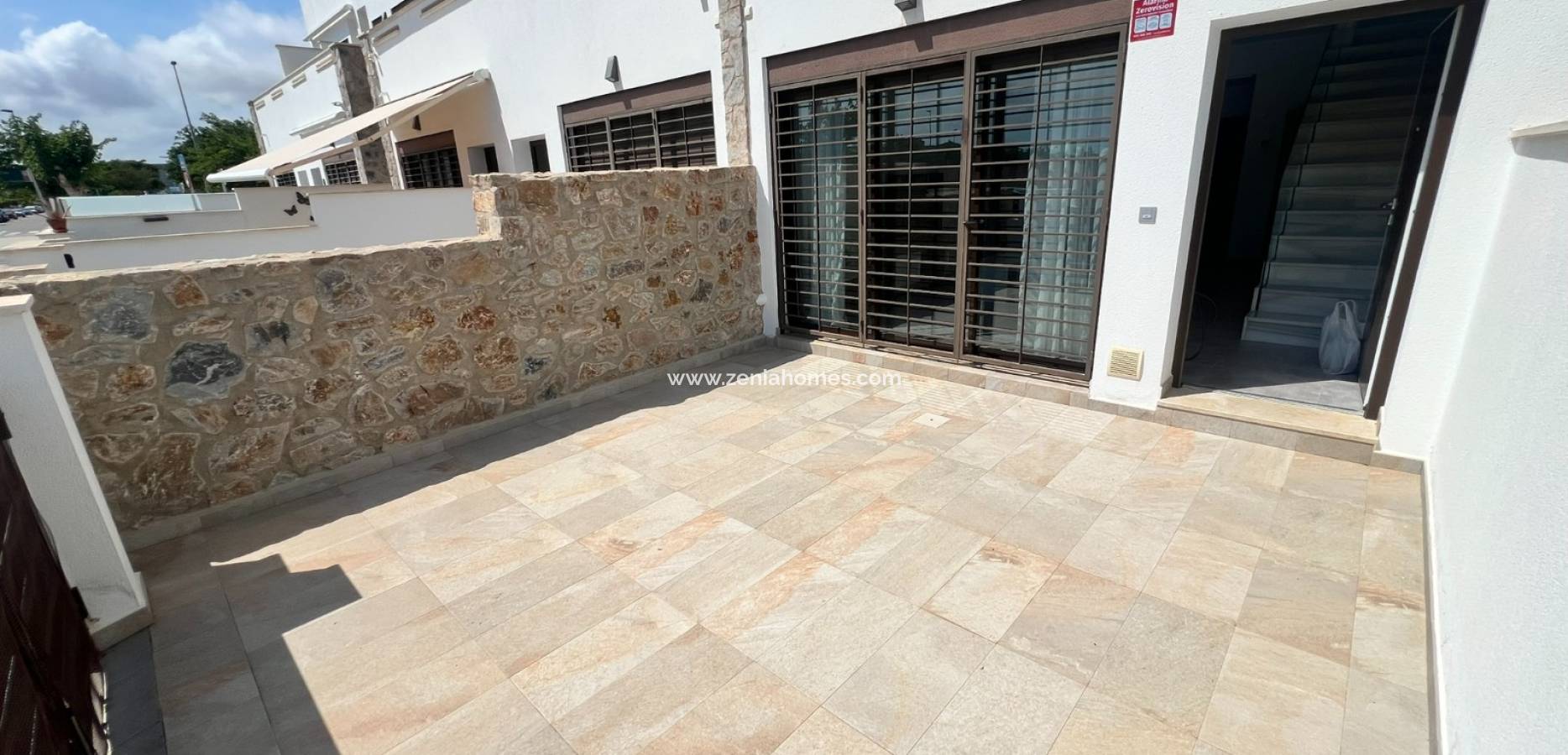 Odsprzedaż - kamienica - La Torre de la Horadada