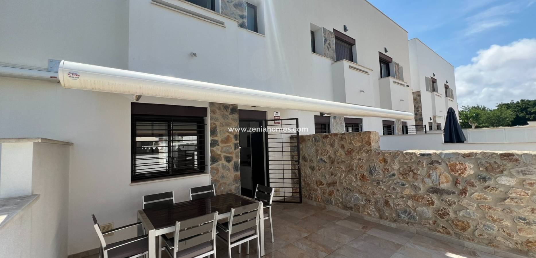 Odsprzedaż - kamienica - La Torre de la Horadada