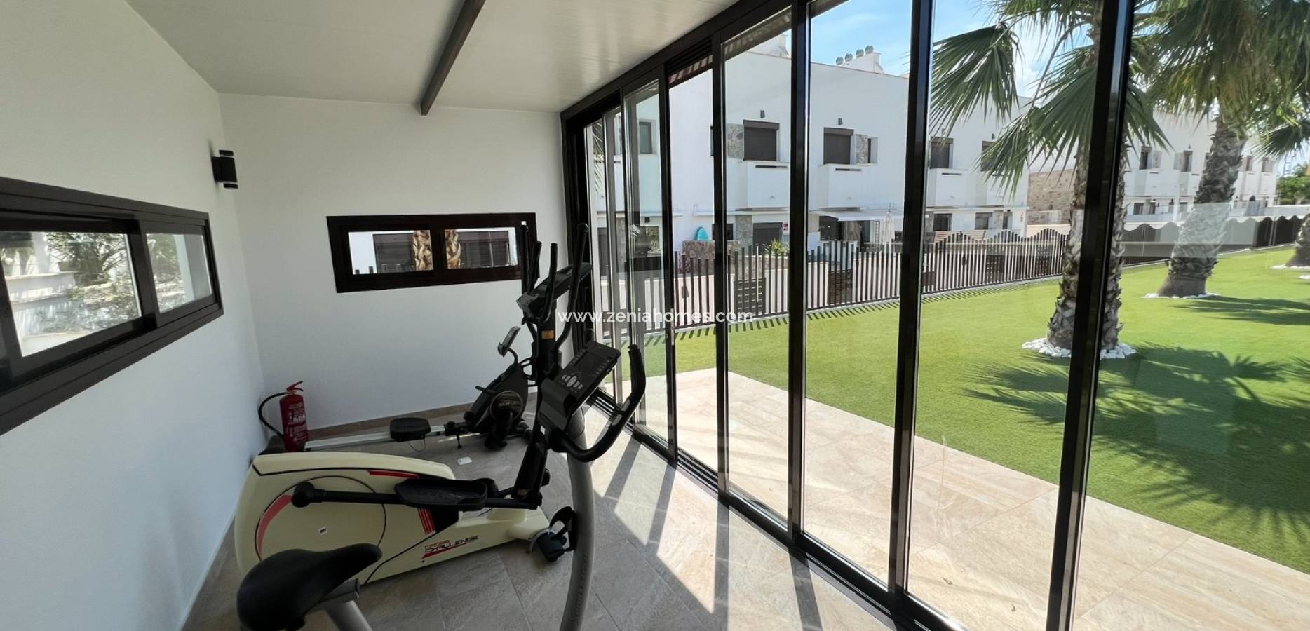 Odsprzedaż - kamienica - La Torre de la Horadada