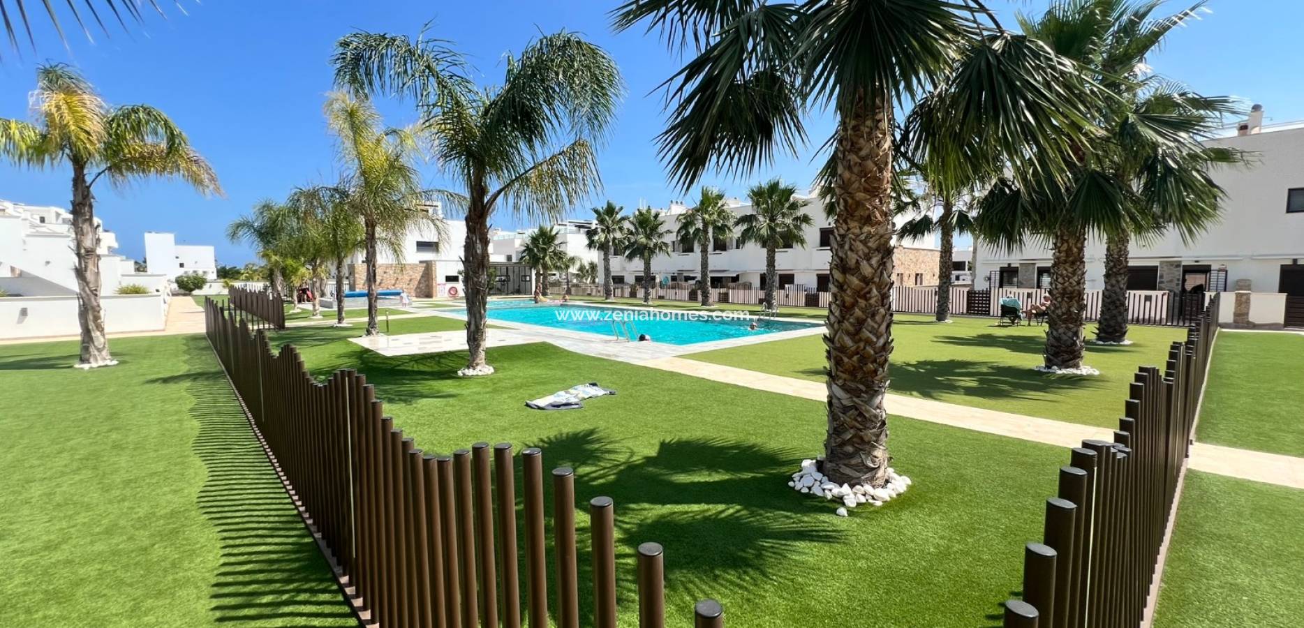 Odsprzedaż - kamienica - La Torre de la Horadada