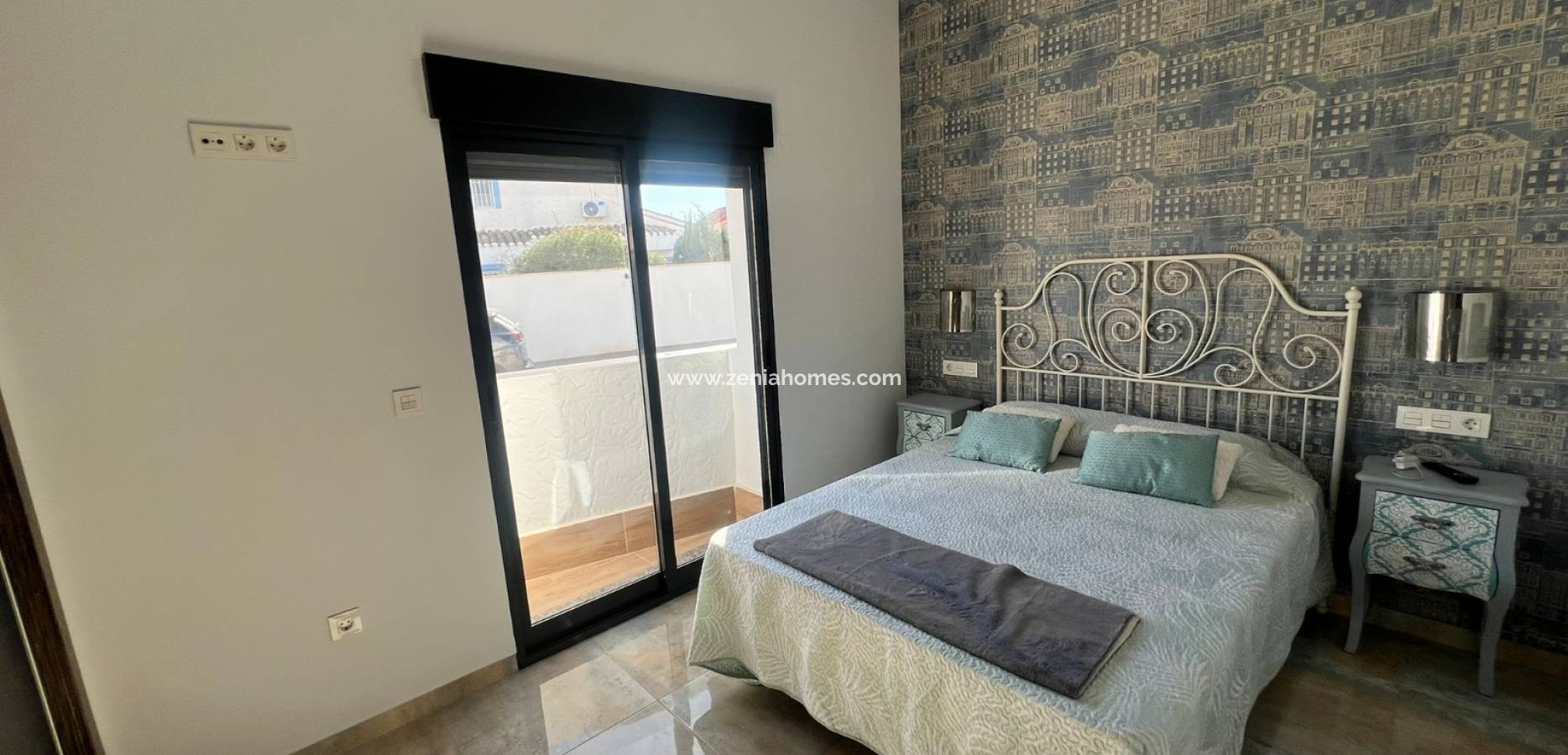 Resale - Semi detached villa - La Torre de la Horadada