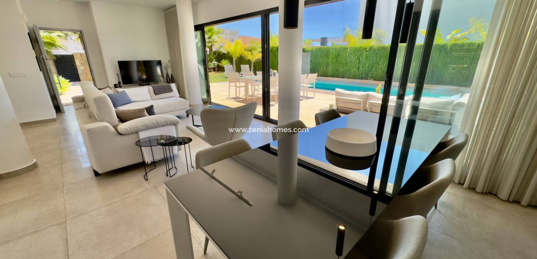 Resale - Villa - Ciudad Quesada