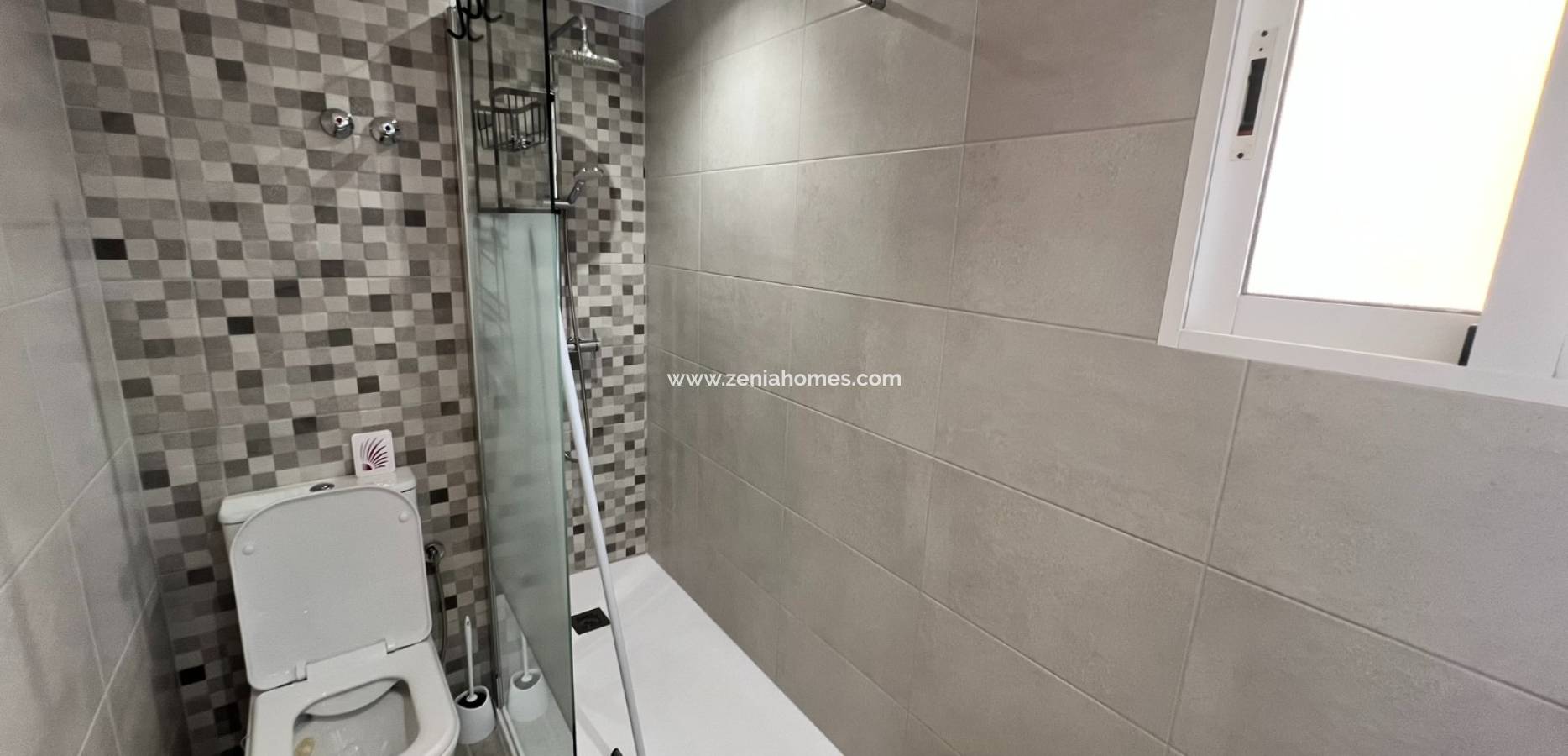 Resale - Semi detached villa - Orihuela Costa - La Zenia