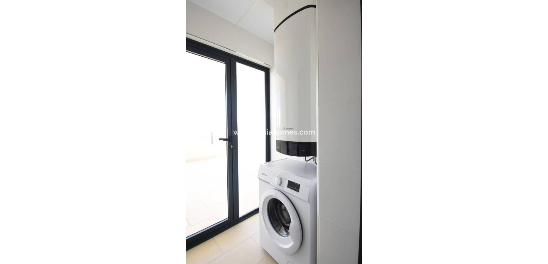 Nowo zbudowane - Apartament - San Miguel de Salinas