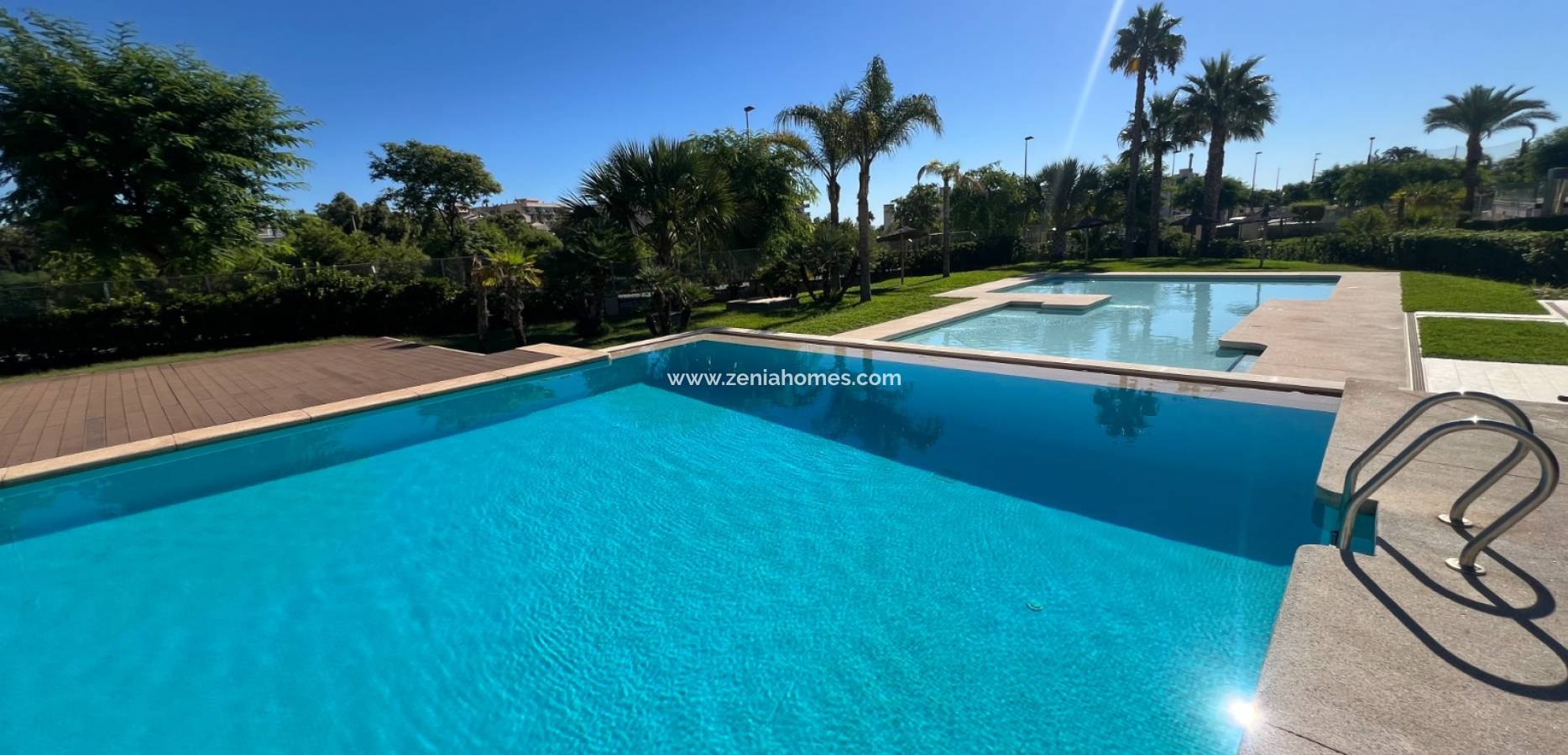 Resale - Apartment - Mil Palmeras