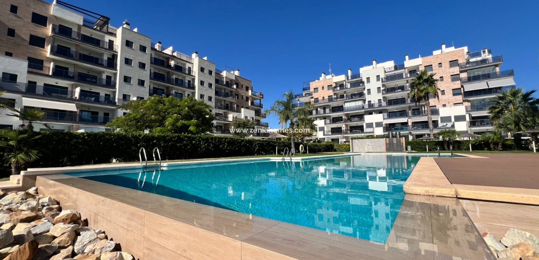 Resale - Apartment - Mil Palmeras