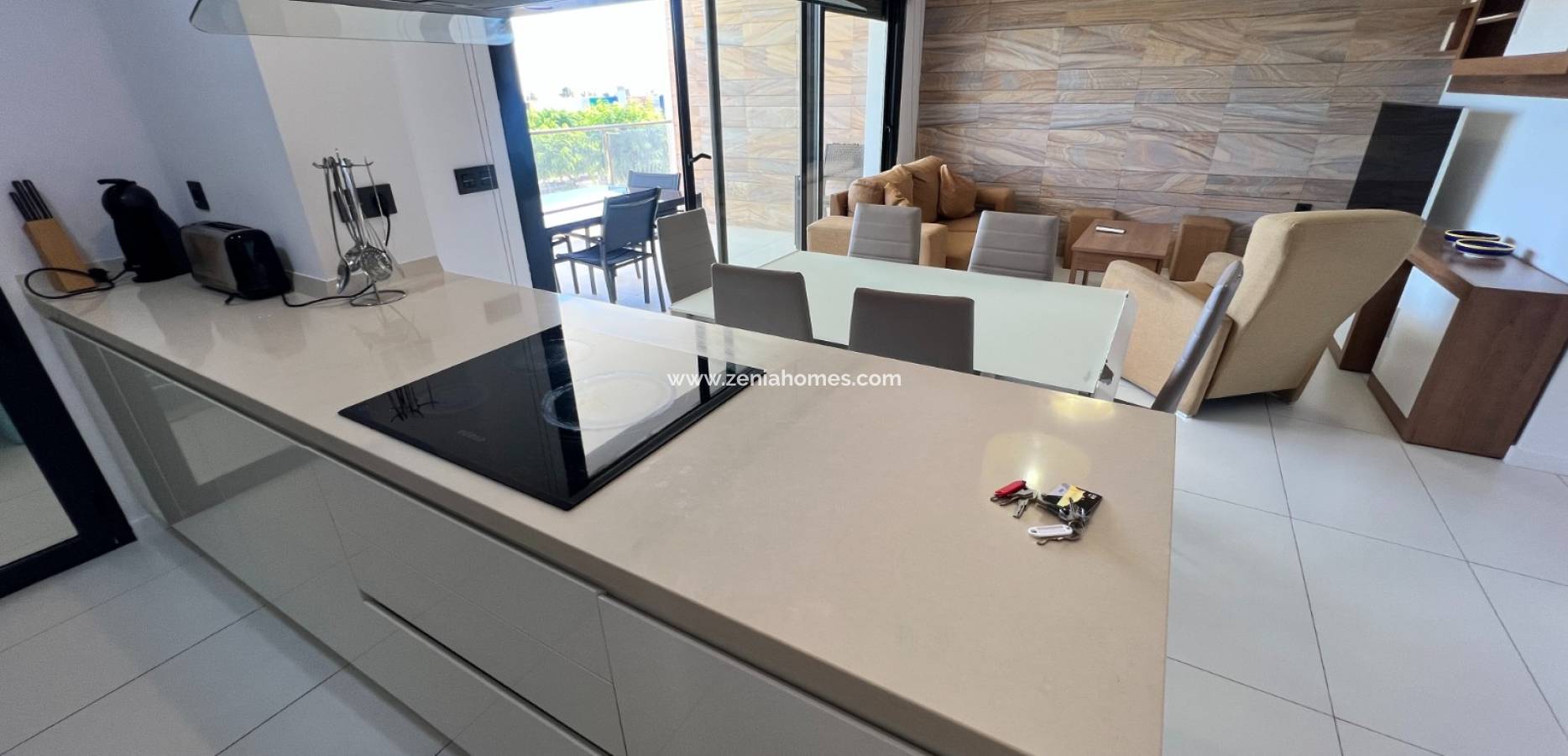 Resale - Apartment - Mil Palmeras