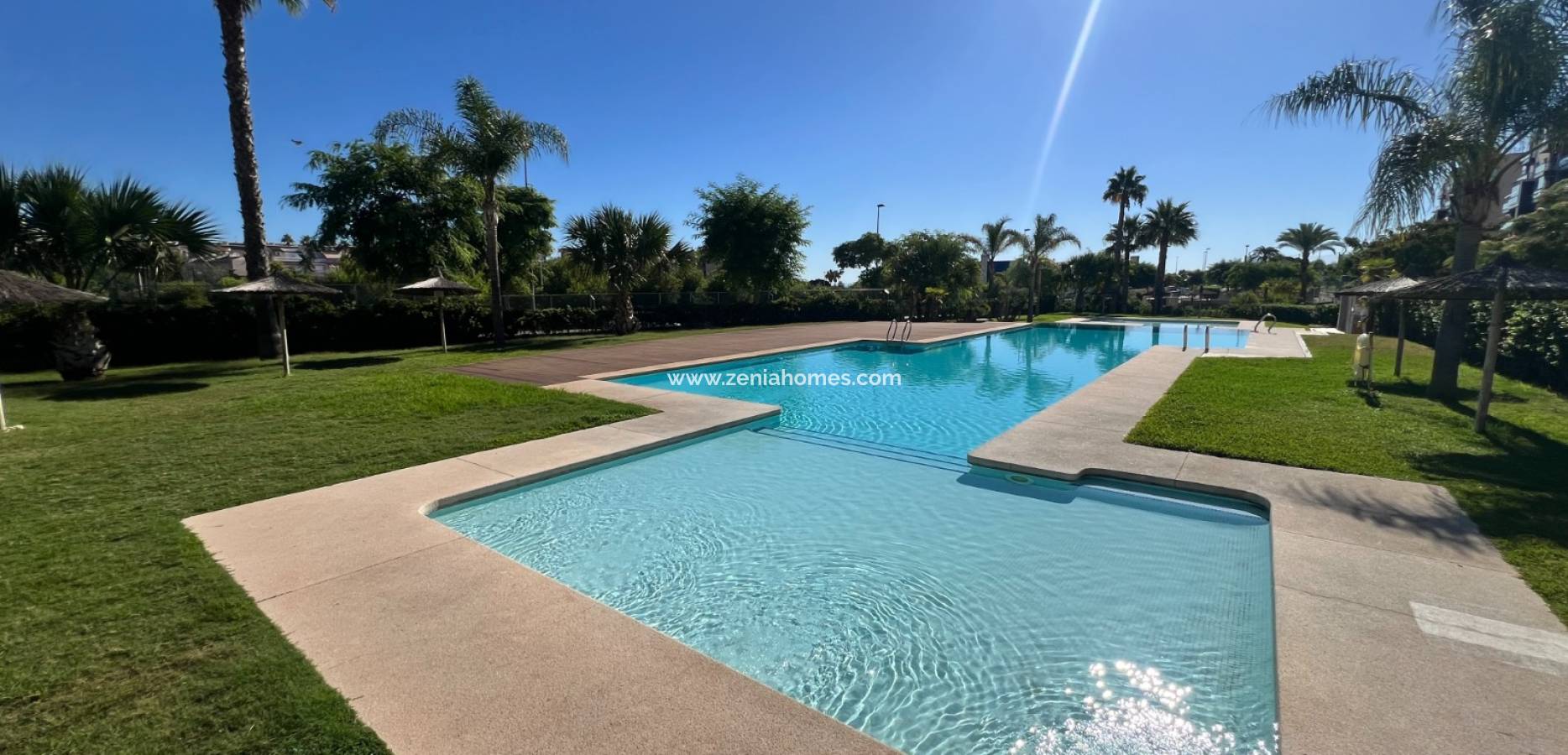 Resale - Apartment - Mil Palmeras