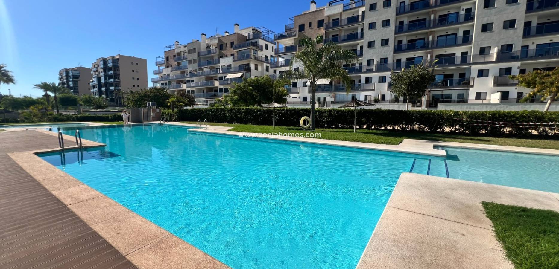 Resale - Apartment - Mil Palmeras