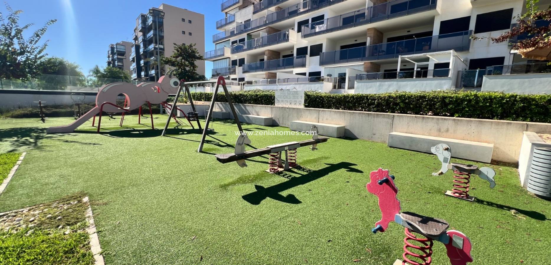 Resale - Apartment - Mil Palmeras