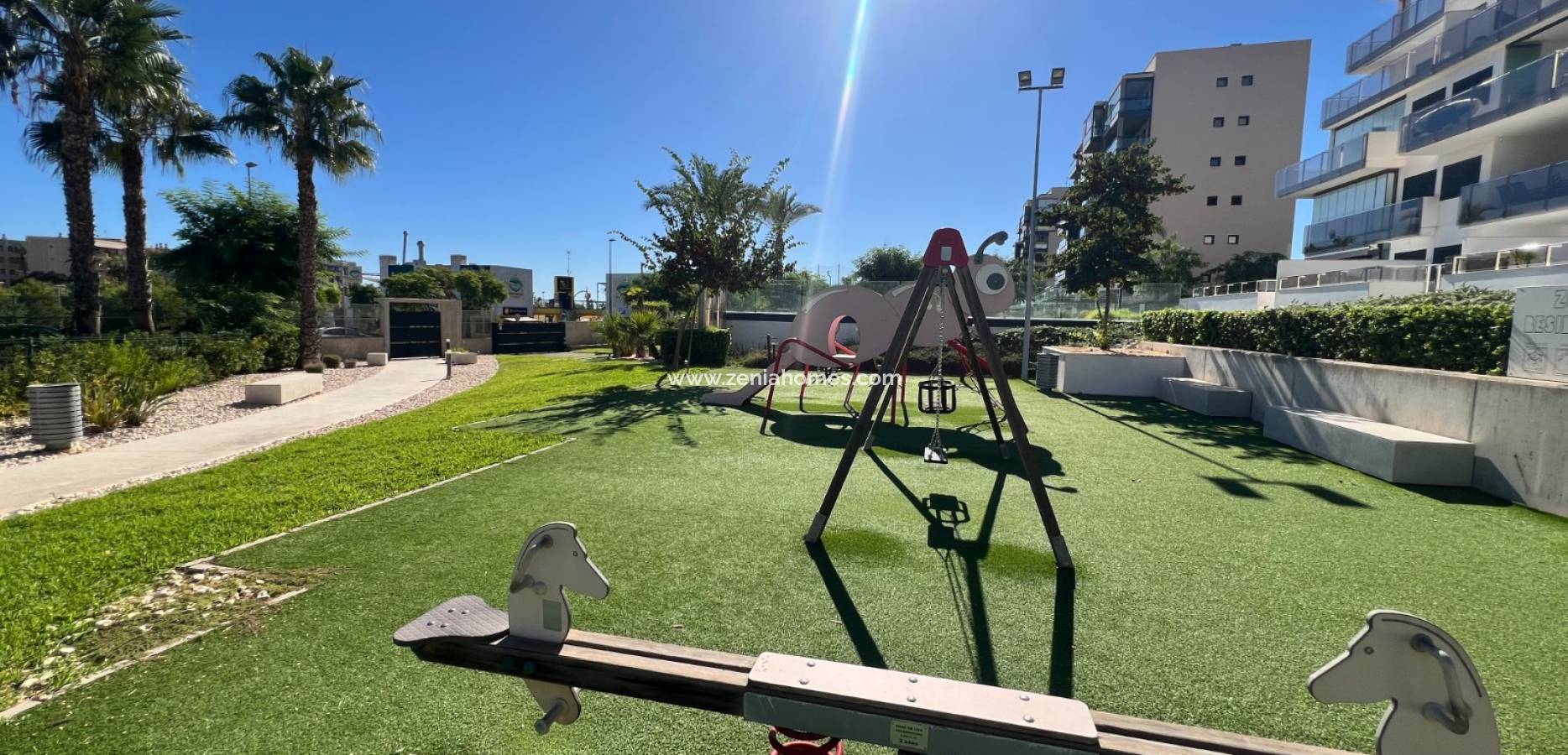 Resale - Apartment - Mil Palmeras