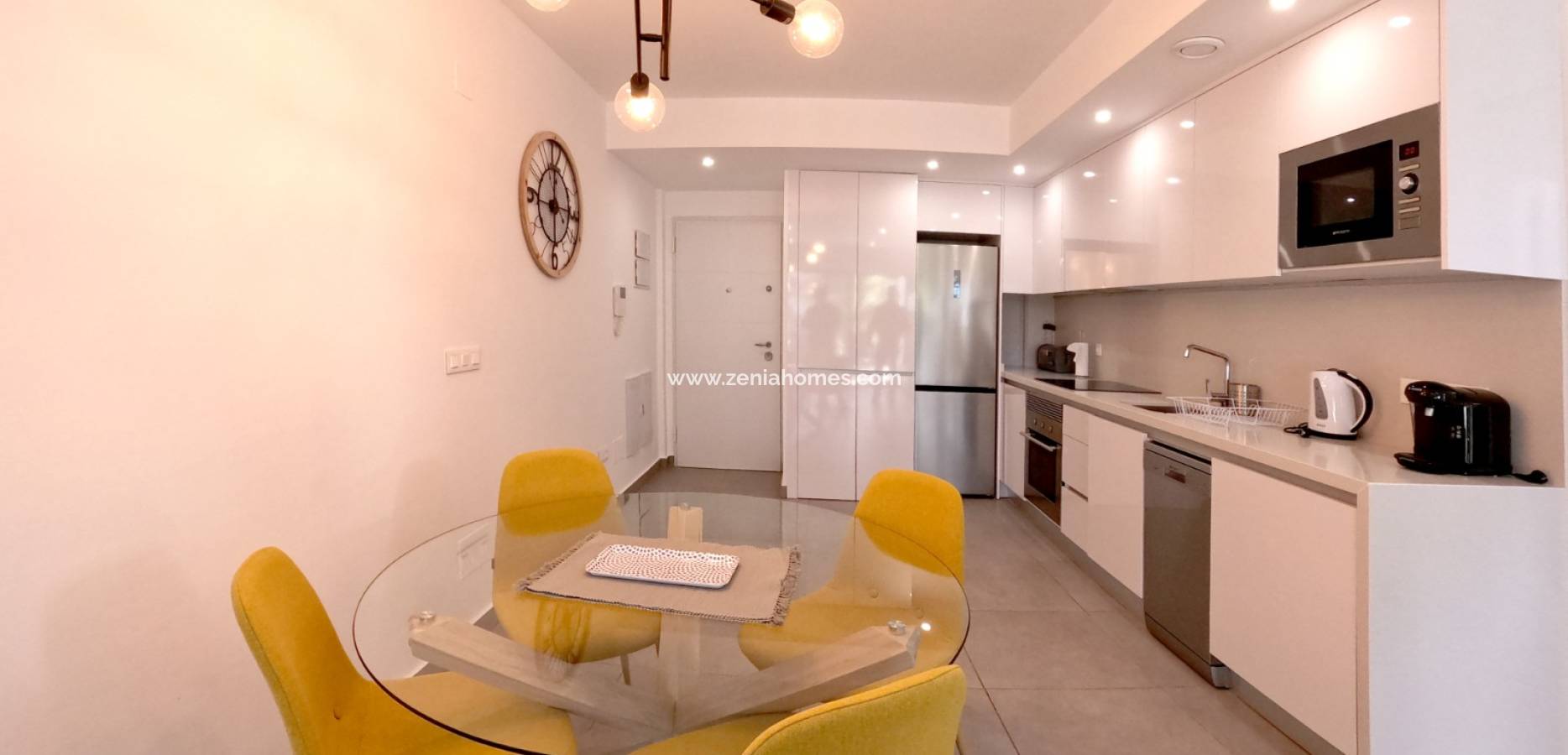 Resale - Apartment - Orihuela Costa - Villamartín