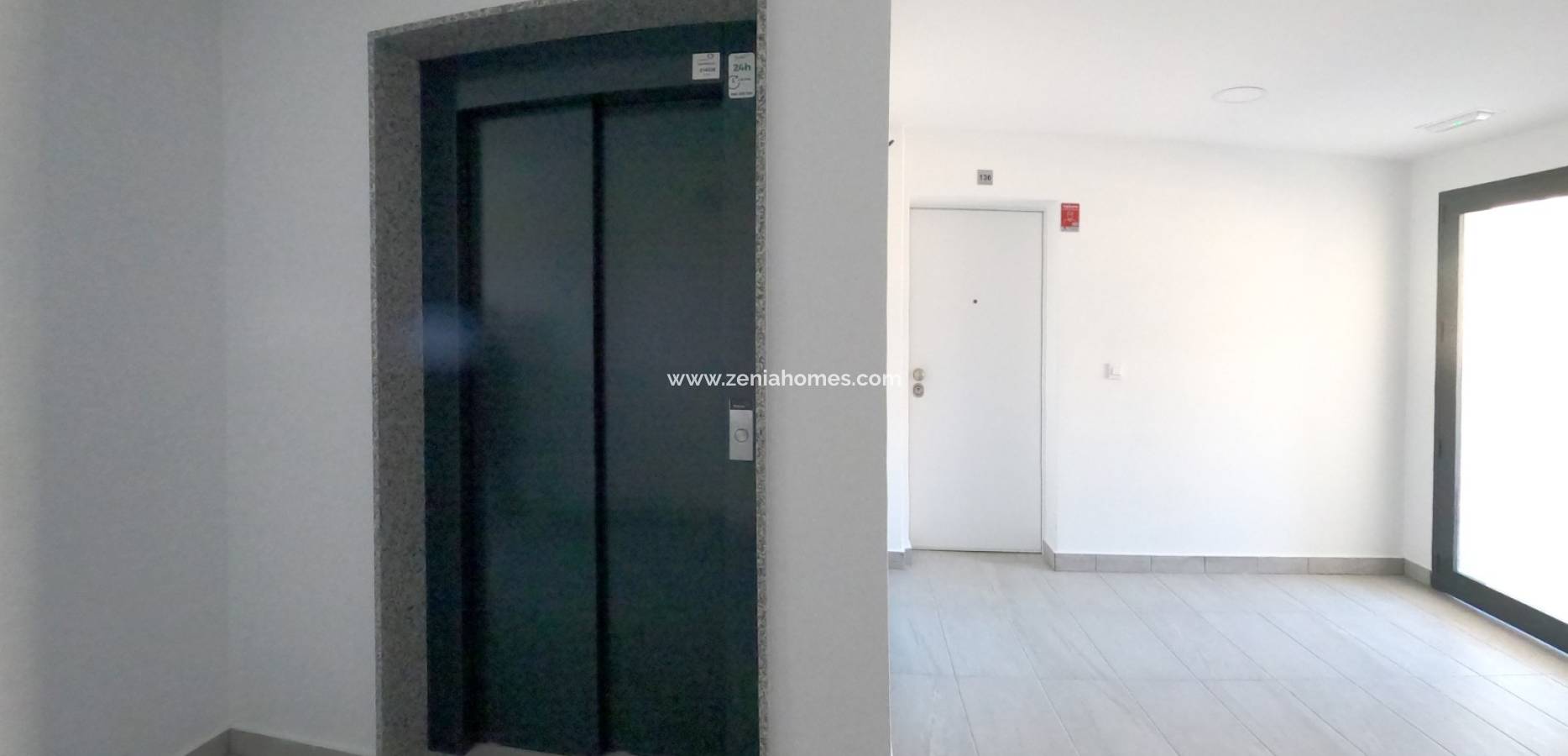 Resale - Apartment - Orihuela Costa - Villamartín