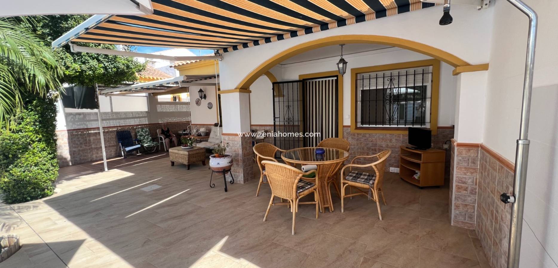 Resale - Semi detached villa - La Torre de la Horadada