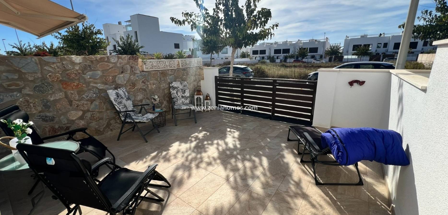 Odsprzedaż - kamienica - La Torre de la Horadada