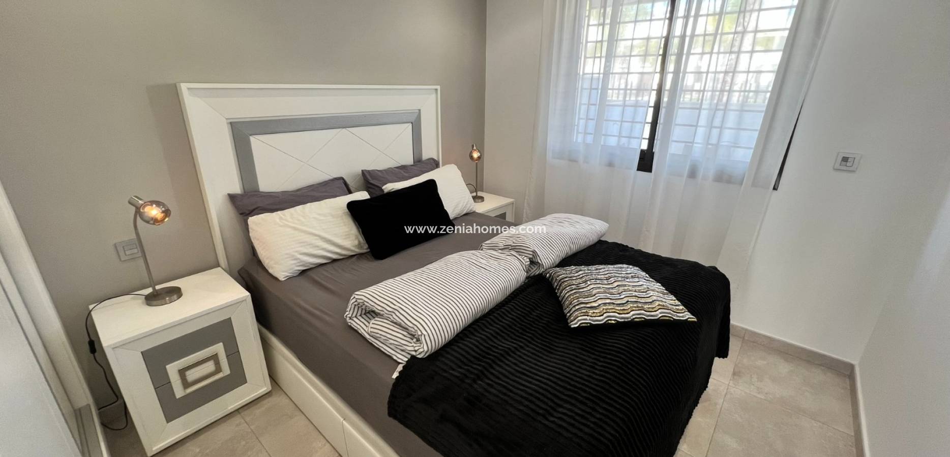 Odsprzedaż - kamienica - La Torre de la Horadada