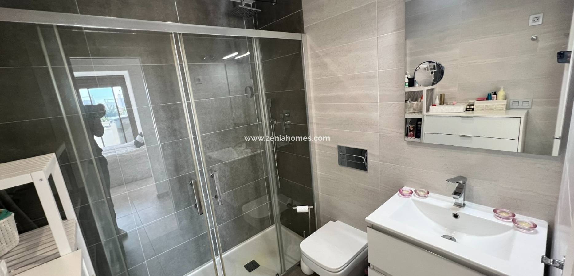 Odsprzedaż - kamienica - La Torre de la Horadada