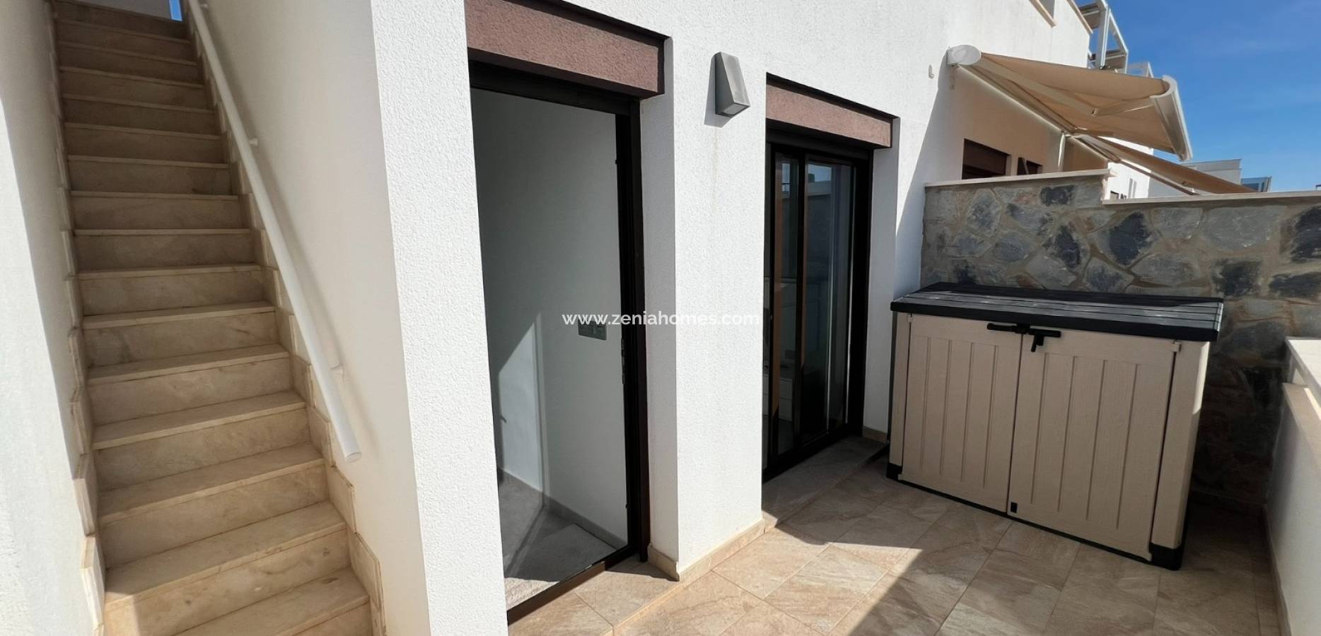 Odsprzedaż - kamienica - La Torre de la Horadada