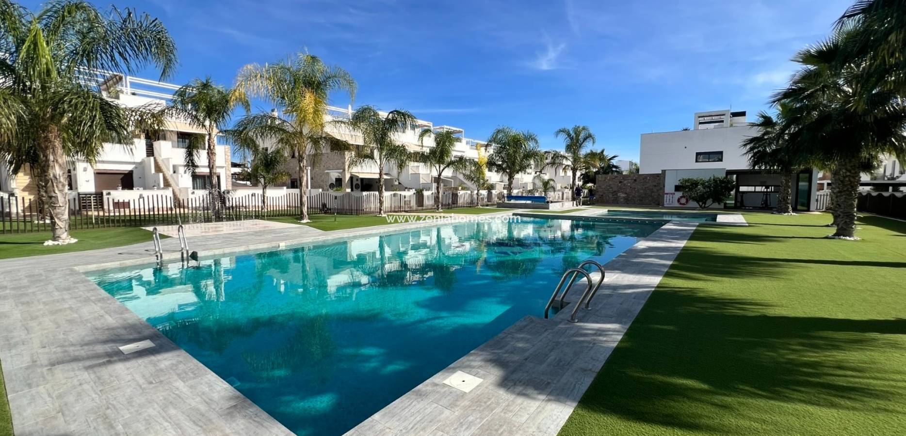 Odsprzedaż - kamienica - La Torre de la Horadada