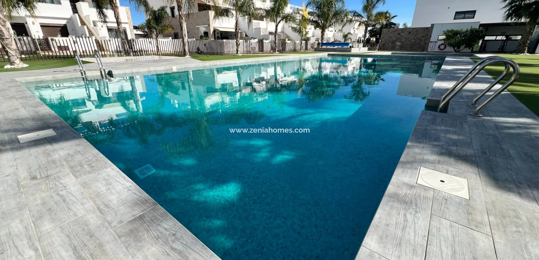 Odsprzedaż - kamienica - La Torre de la Horadada