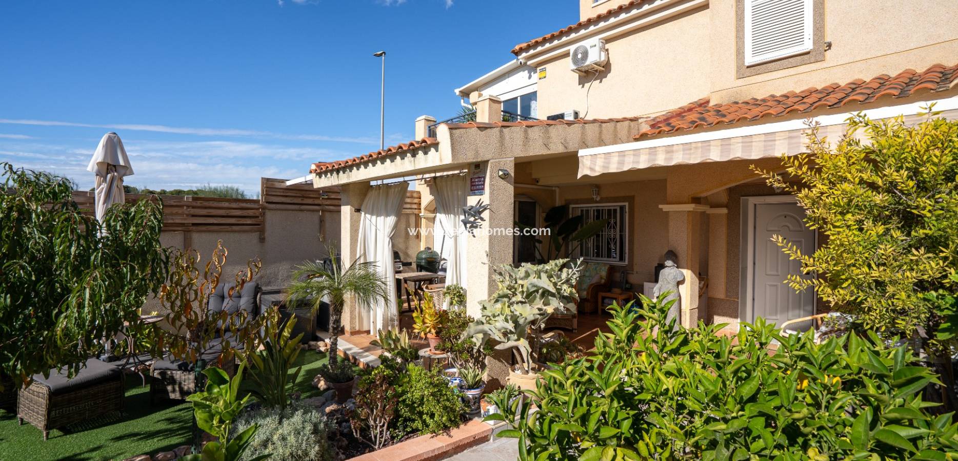 Venta - Casa de pueblo - Mil Palmeras