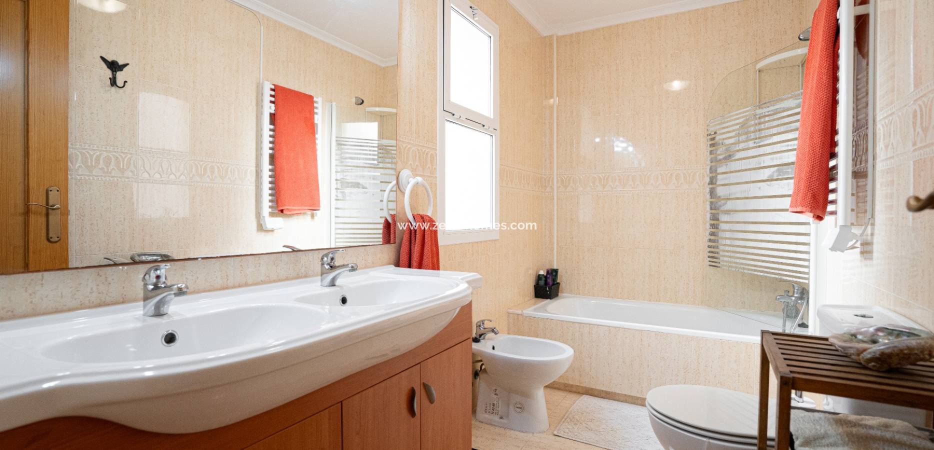 Venta - Casa de pueblo - Mil Palmeras